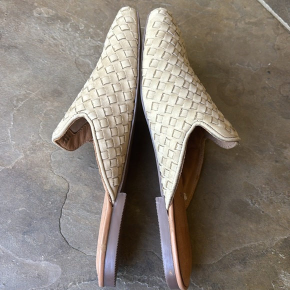 Joie Leather Woven Weave Mule - Picture 7 of 11